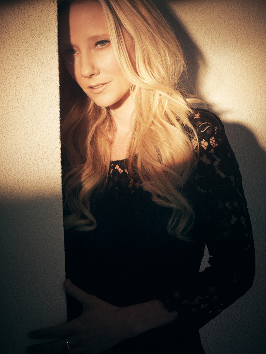 Kurt-Iswarienko-Anne-Hache-Shot002171RTFw