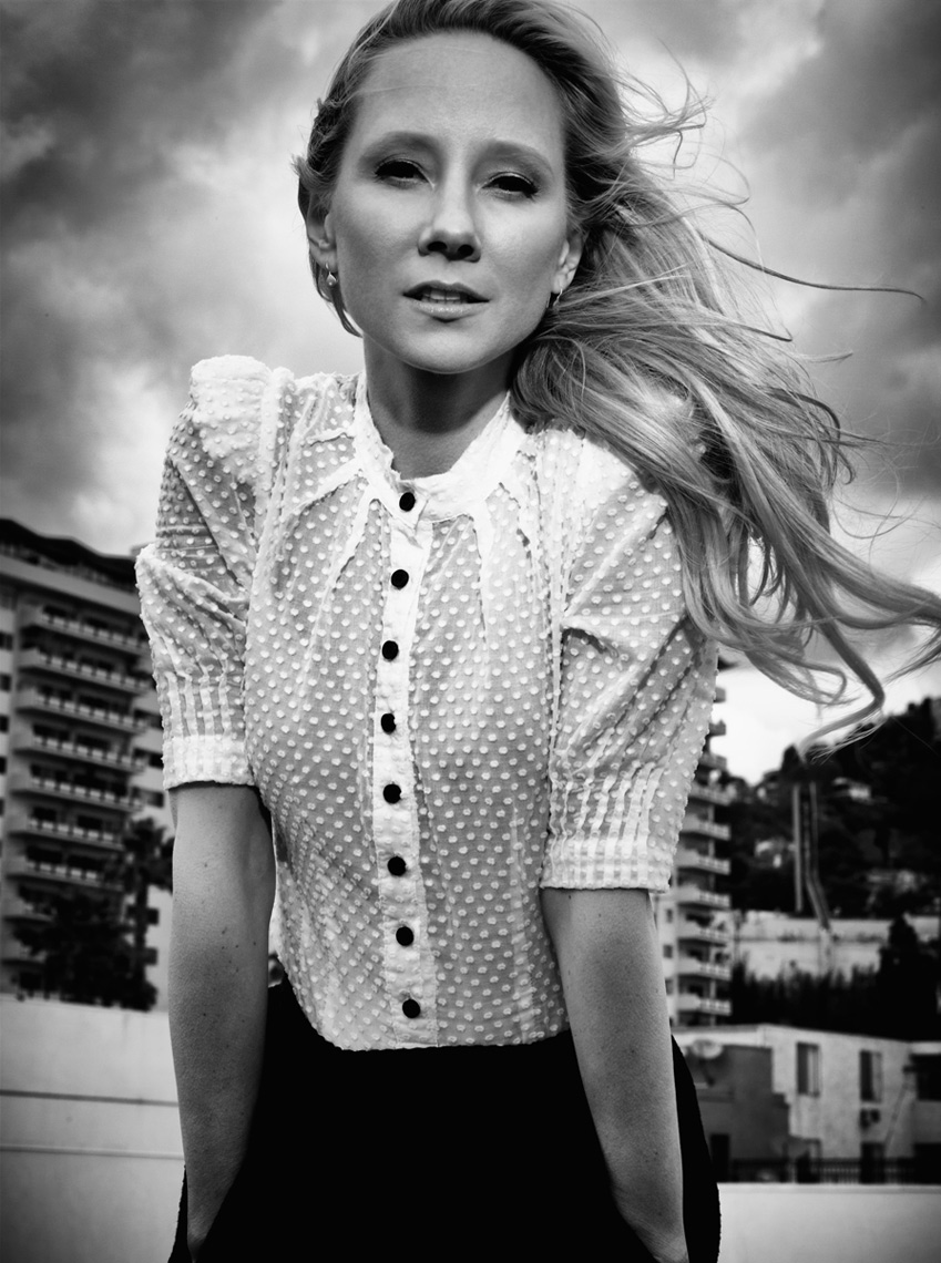 Kurt-Iswarienko-Anne-Hache-Shot003110RTFw