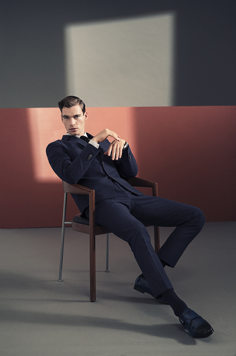 Kurt-Iswarienko-GQ-RU-Office-Shot_02_00071RTFw