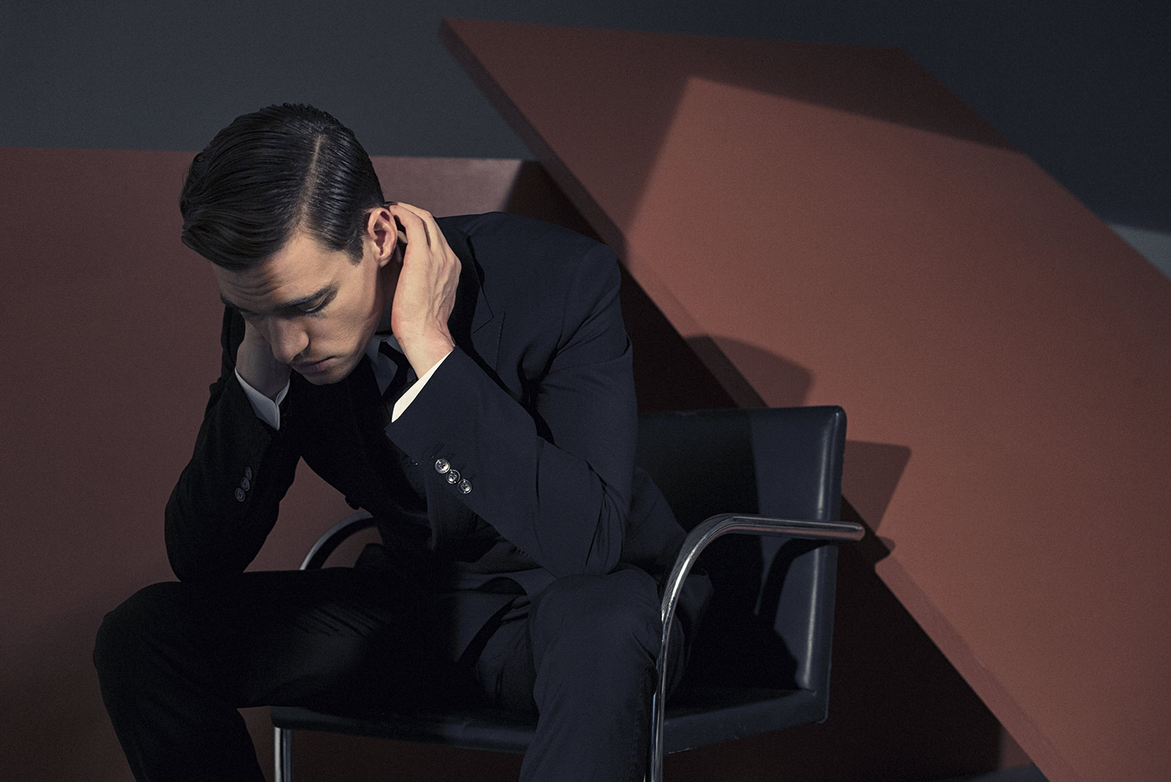 Kurt-Iswarienko-GQ-RU-Office-Shot_04MP-178RTFw