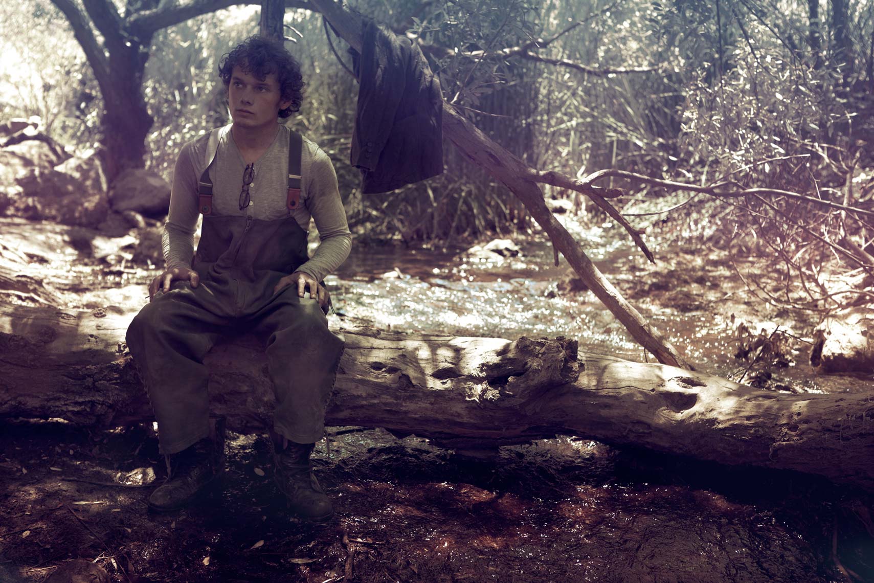 KurtIswarienko-AntonYelchin-MG0875RTFw