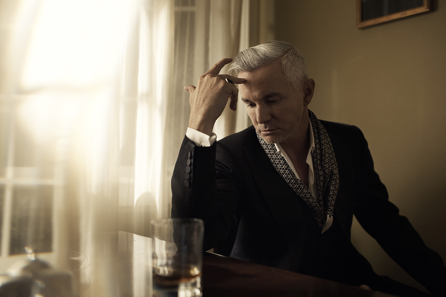 KurtIswarienko-BazLuhrman-Shot06010RTFw