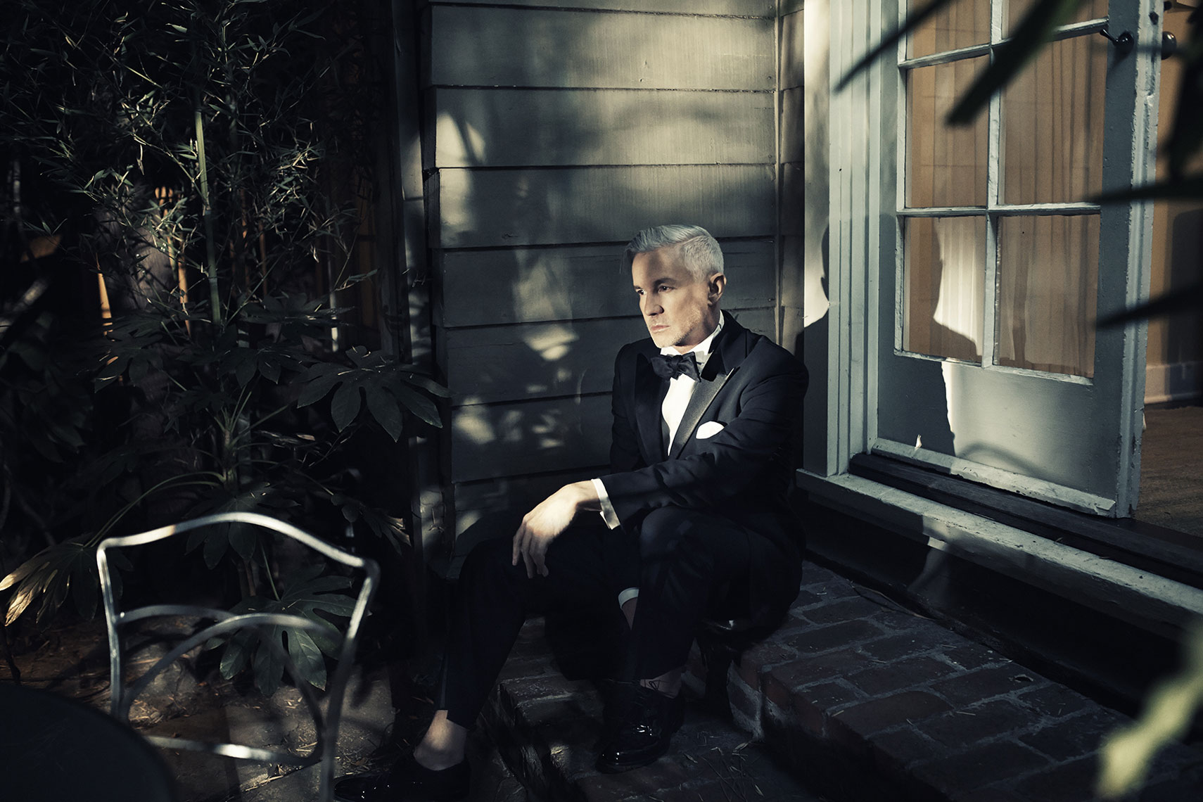 KurtIswarienko-BazLuhrman-Shot07030RTFw