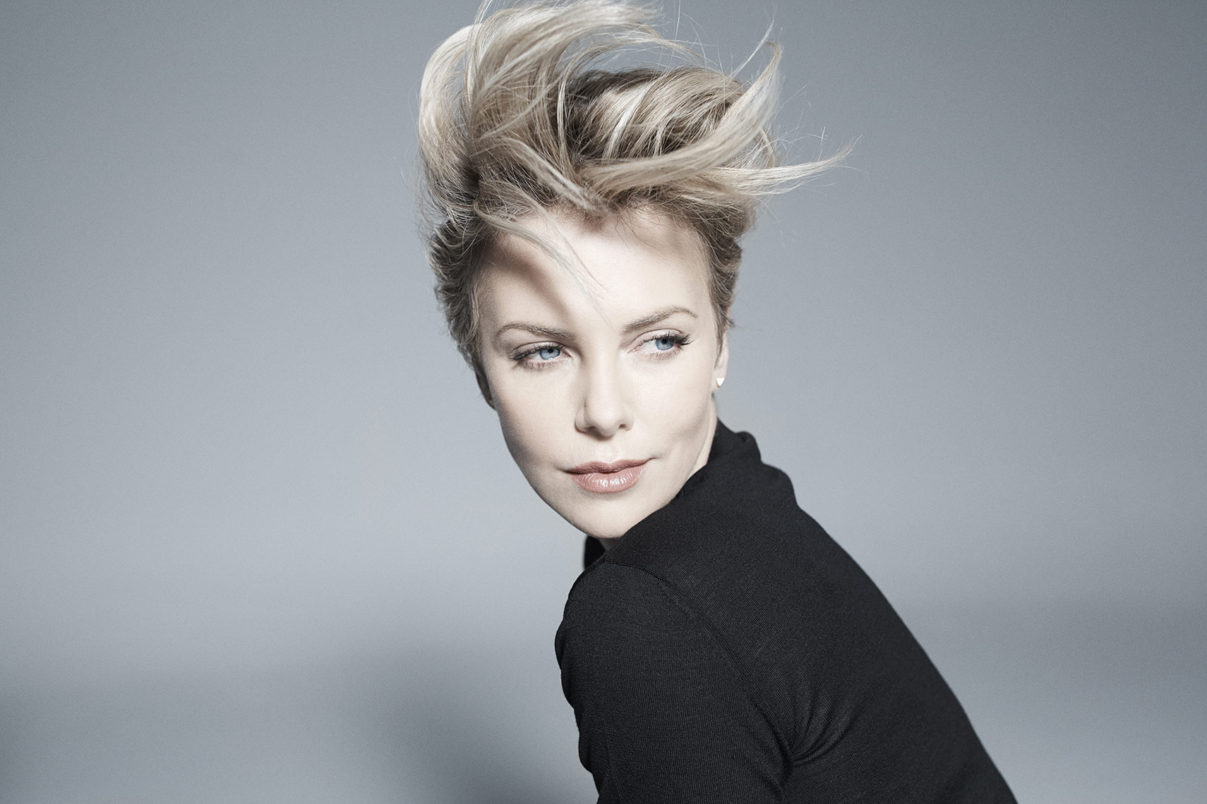 KurtIswarienko-CharlizeTheron-Shot2223RTFw