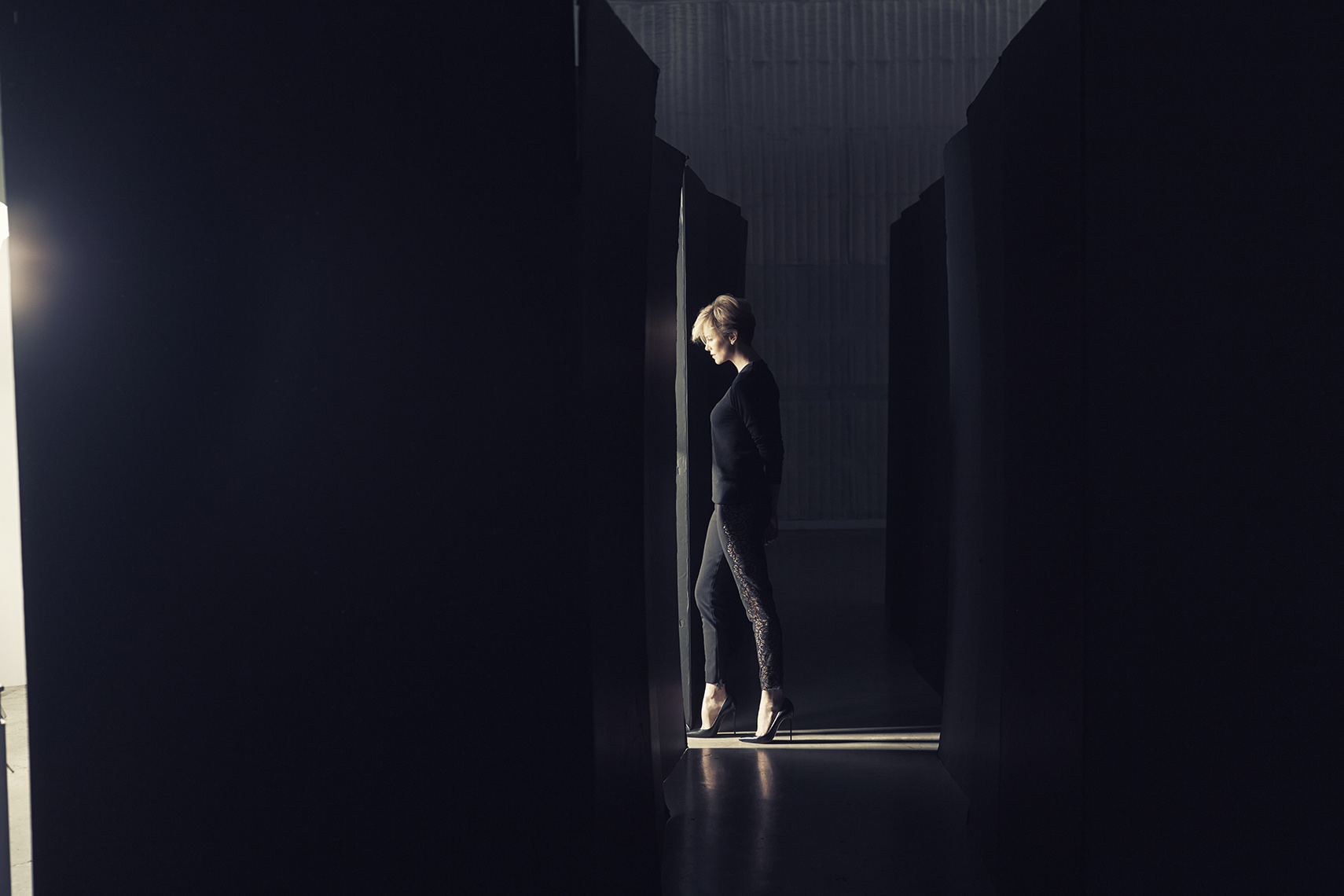 KurtIswarienko-CharlizeTheron-shot3033RTFv2w