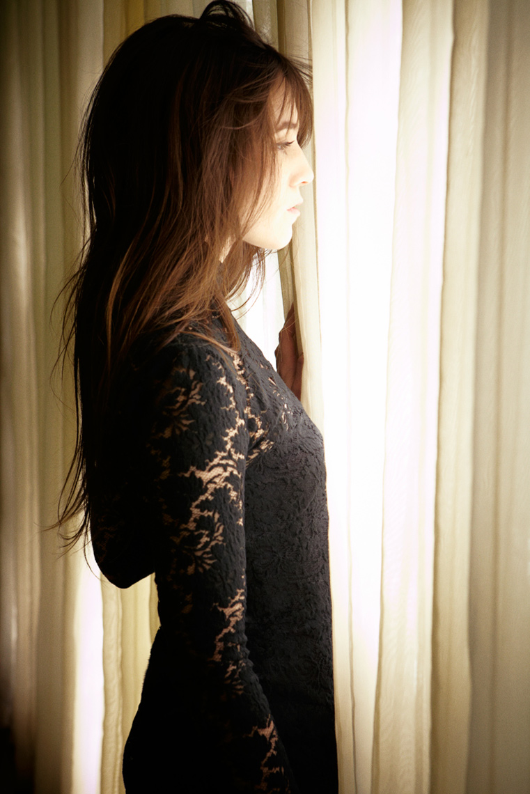 KurtIswarienko-CharlotteGainsbourg-Shot61533RTFw