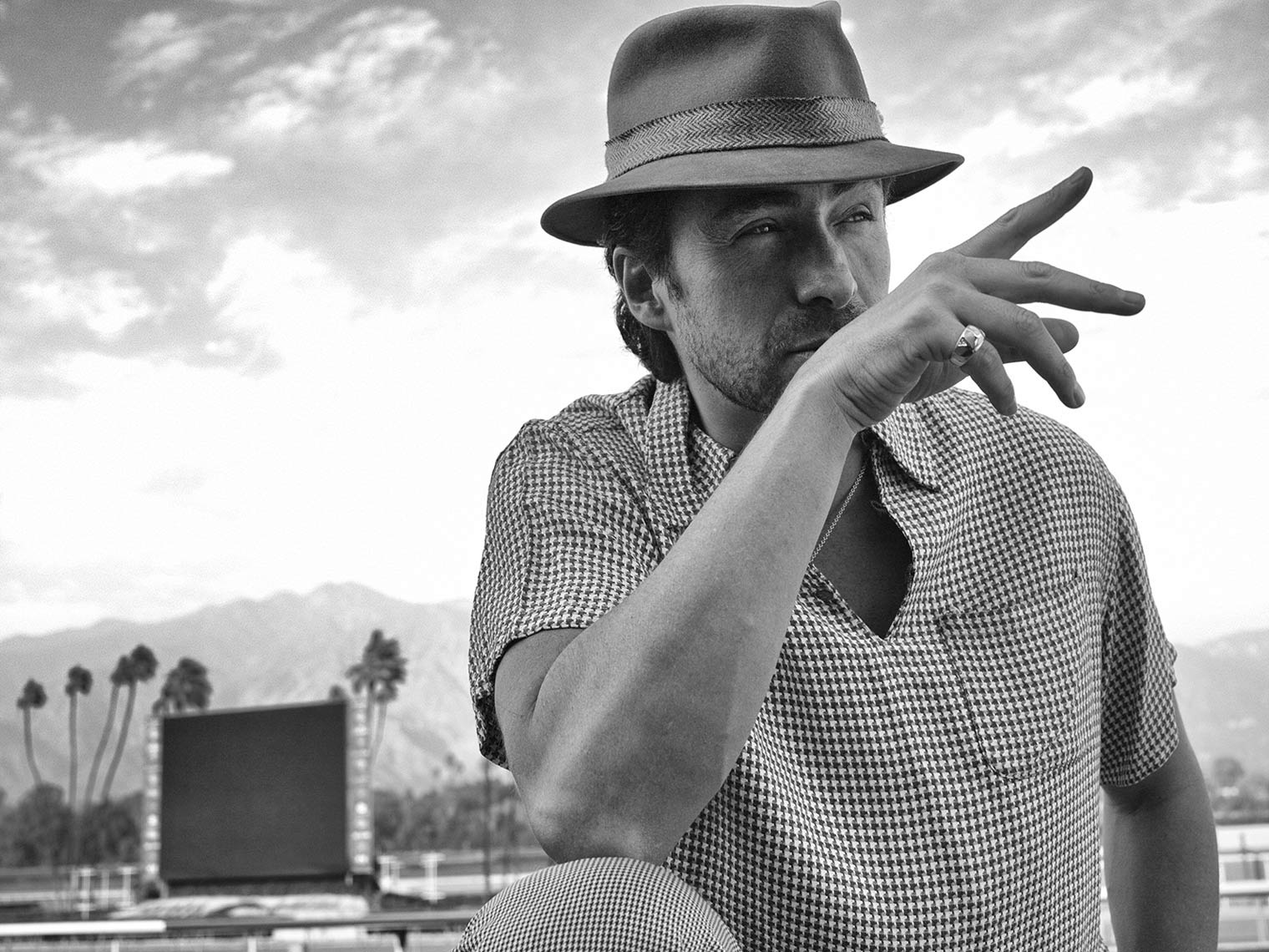 KurtIswarienko-DemianBishir-Shot6038RTFw