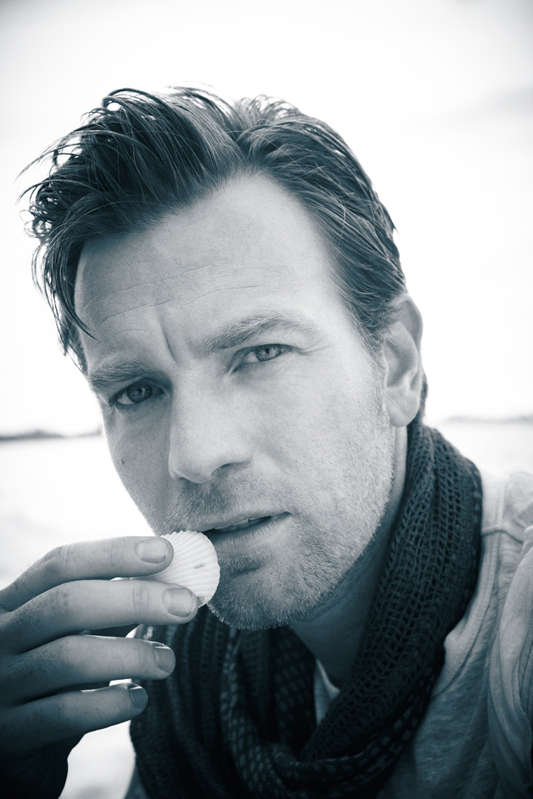 KurtIswarienko-EwanMcGregor-MG3115RTFclmw