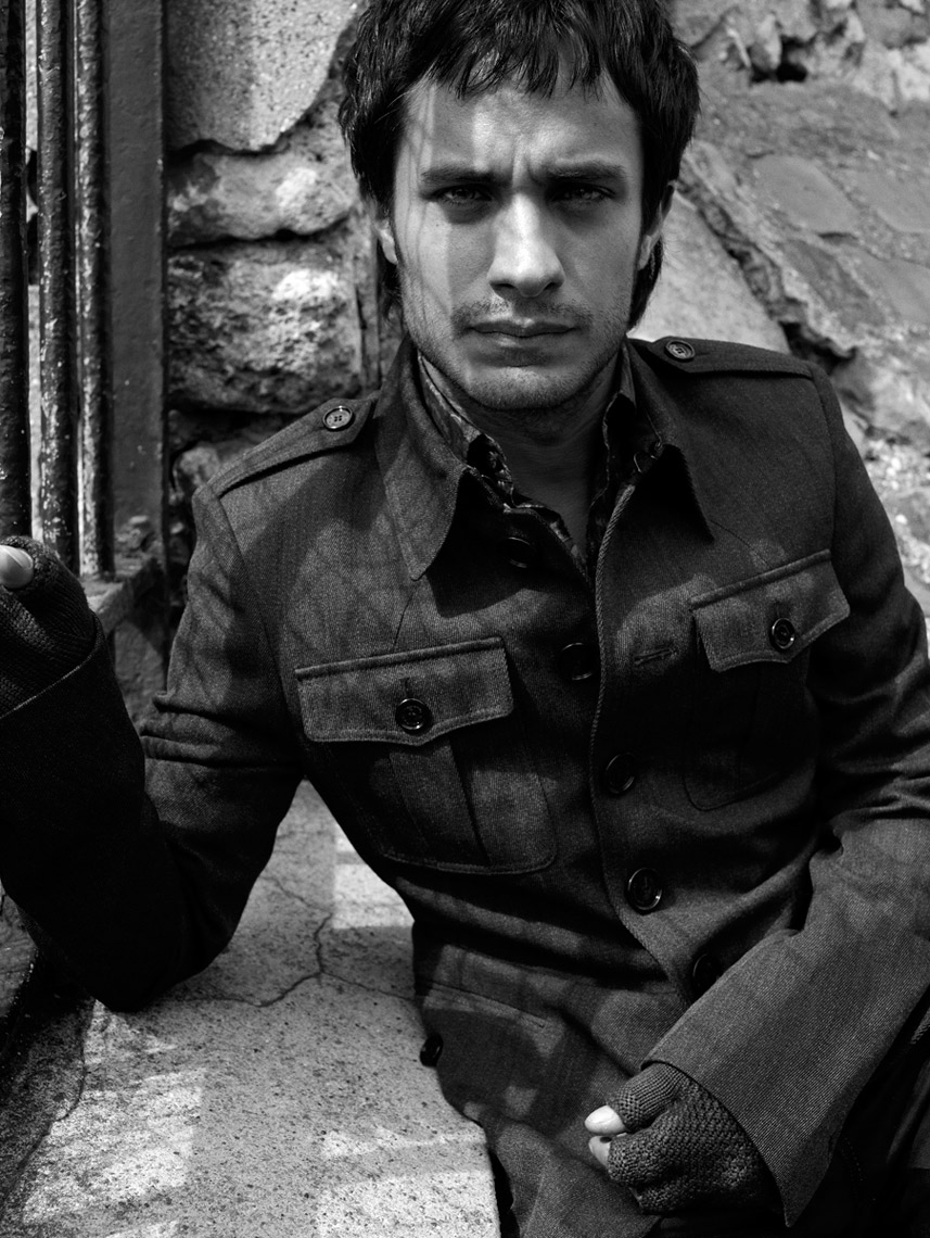 KurtIswarienko-GaelGarciaBernal-060036RTFclmw