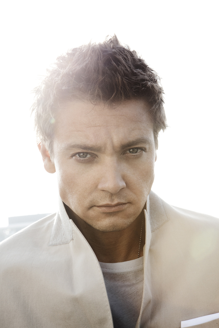 KurtIswarienko-JeremyRenner-shot03194RTF2clmw