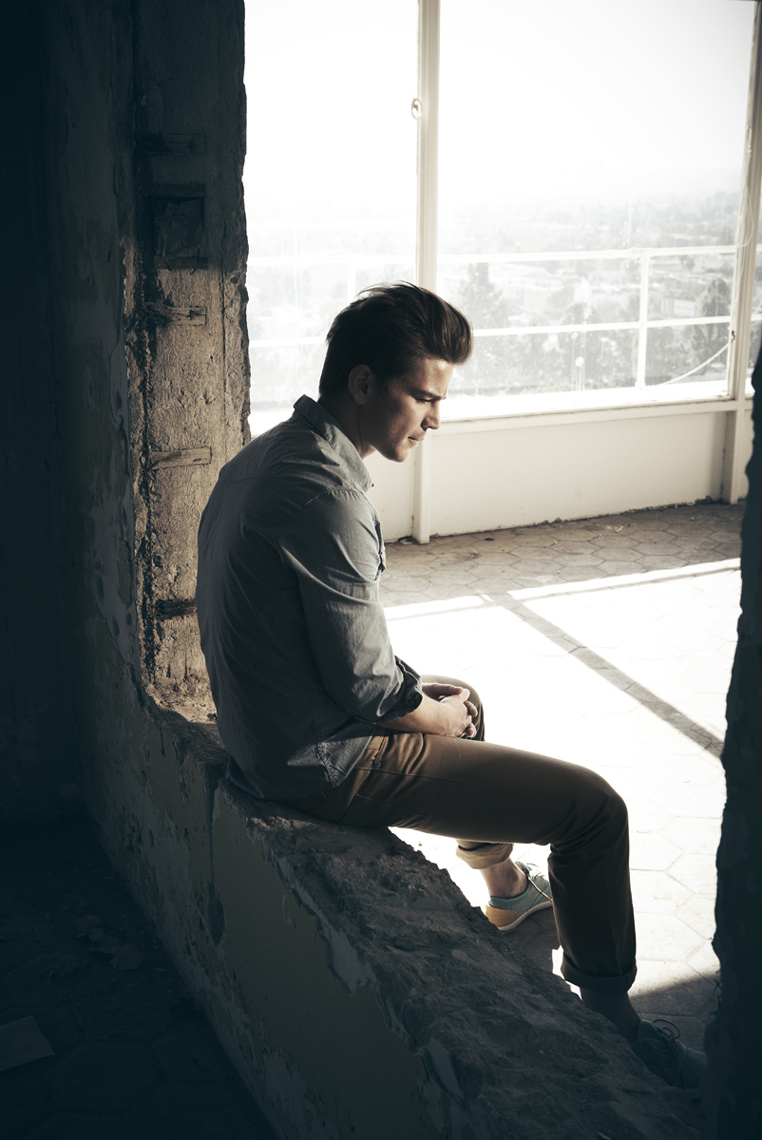 KurtIswarienko-JoshHartnett-03064RTF