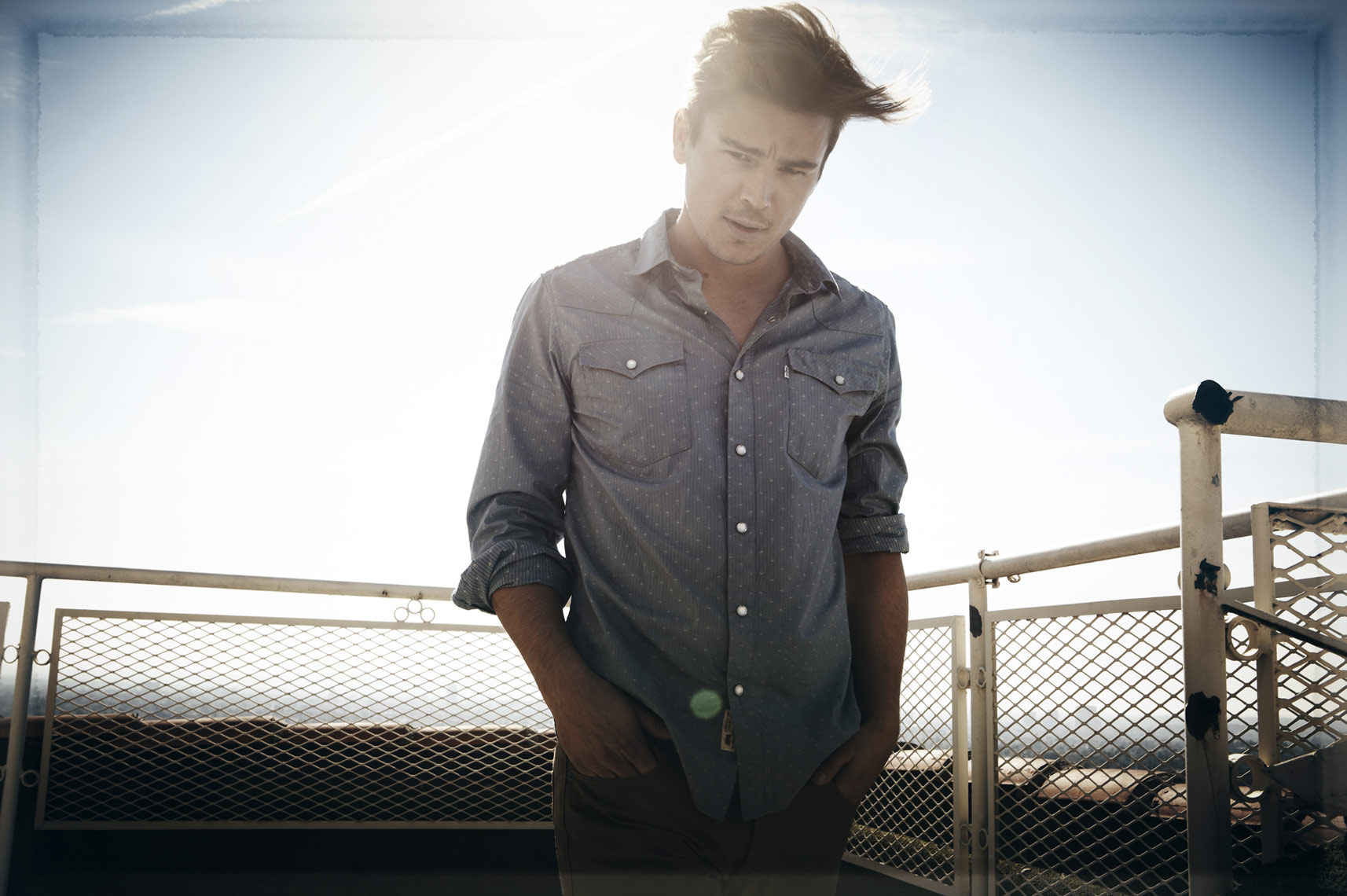 KurtIswarienko-JoshHartnett-03308RTFv2