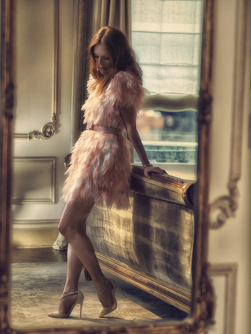 KurtIswarienko-JulianneMoore-A020RTFclmw