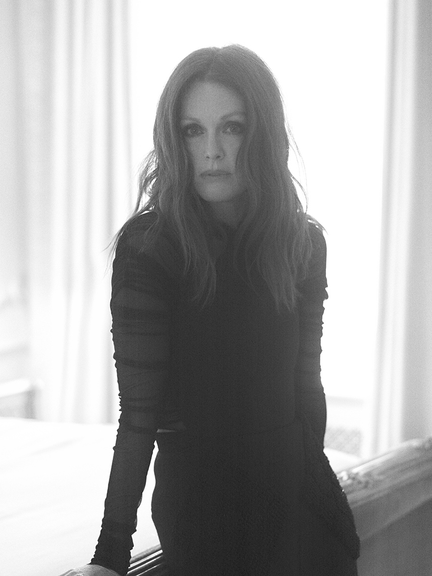 KurtIswarienko-JulianneMoore-CF059464RTFclmw