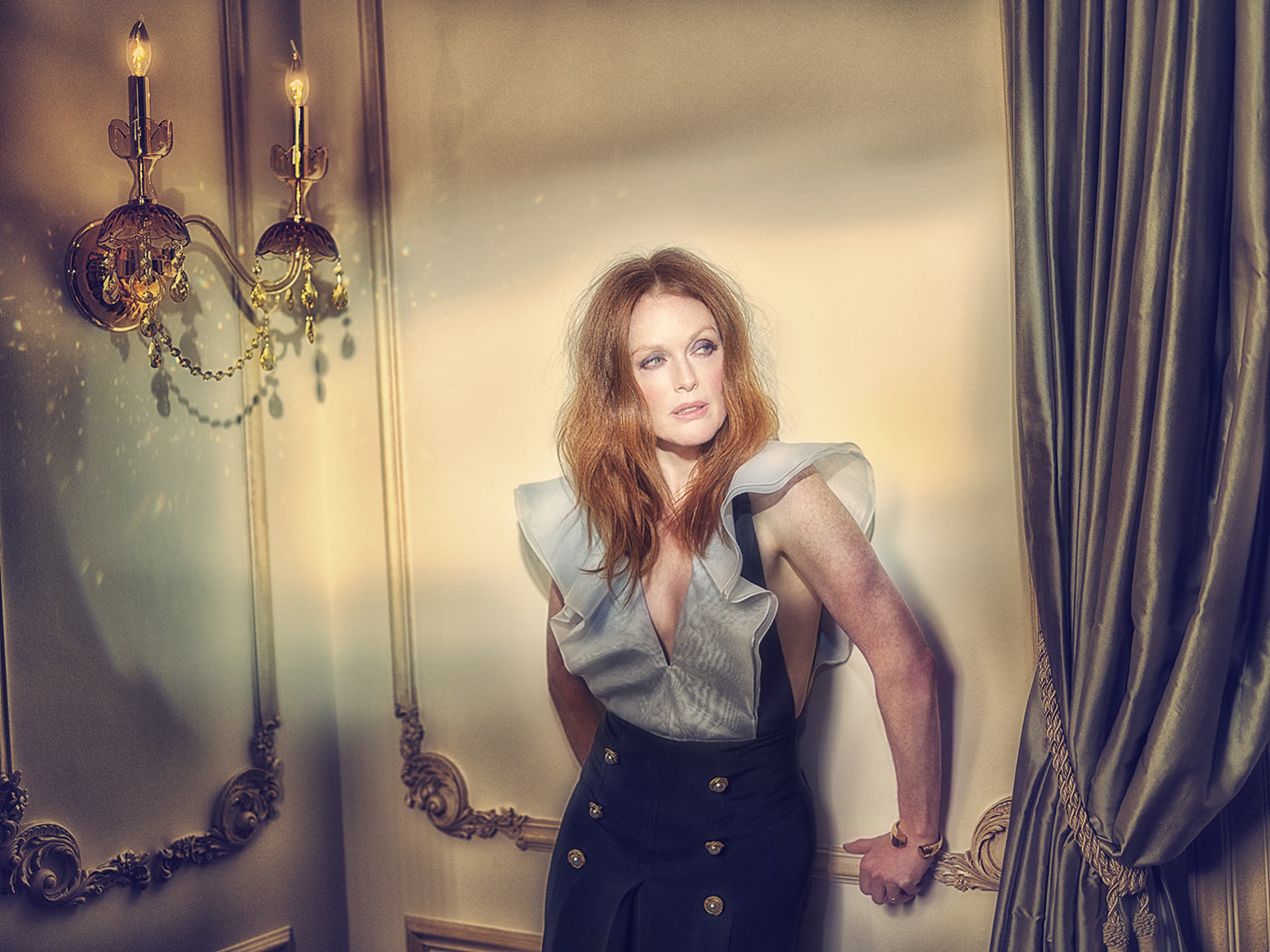 KurtIswarienko-JulianneMoore-E123v2RTFclmw