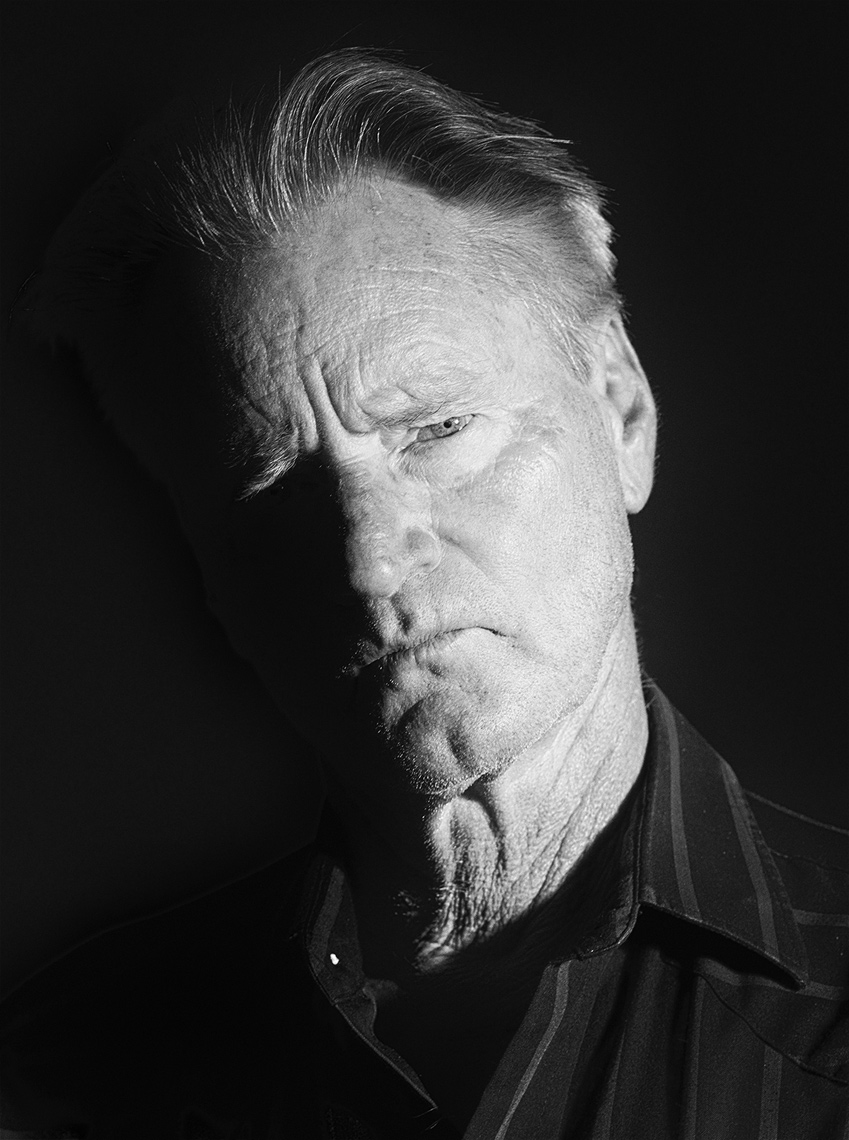 KurtIswarienko-Netflix-Bloodline-SamShepard-0187RTclm