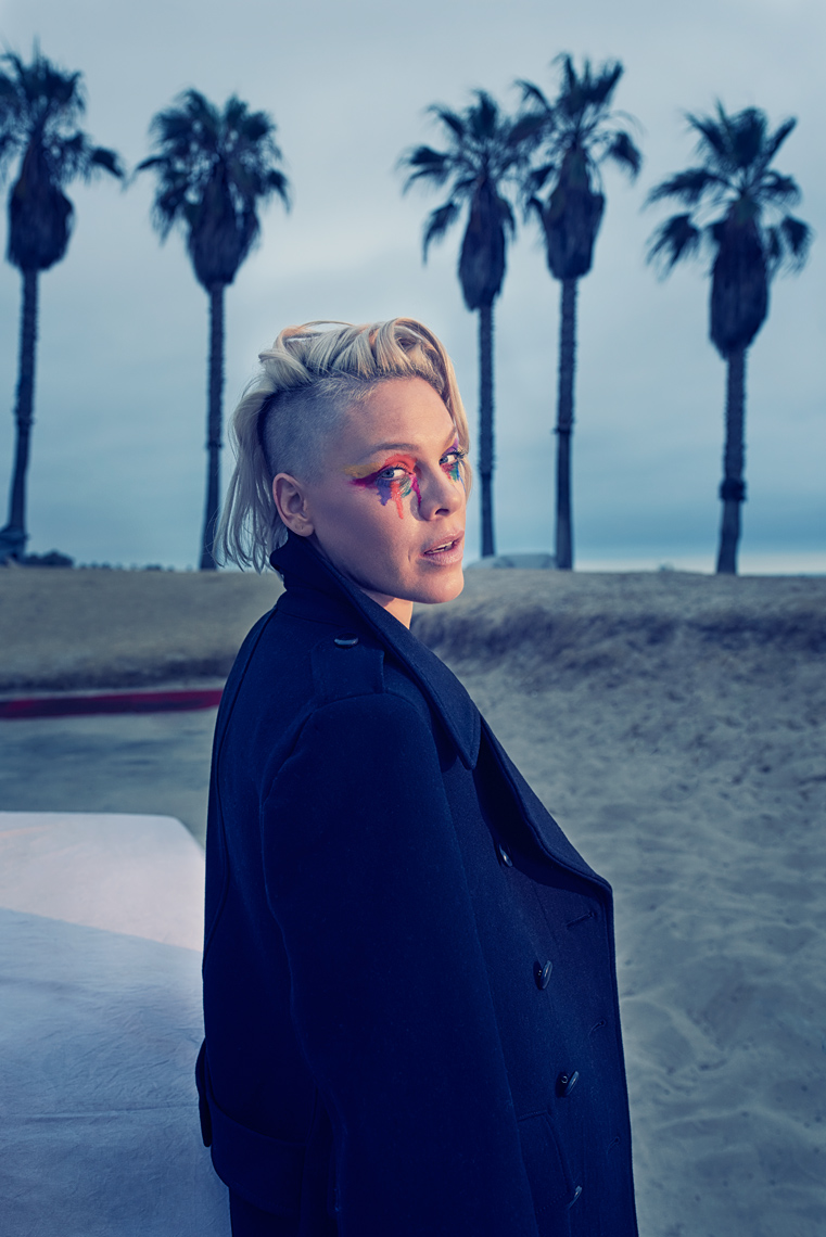 KurtIswarienko-Pink-Shot_01_560RT