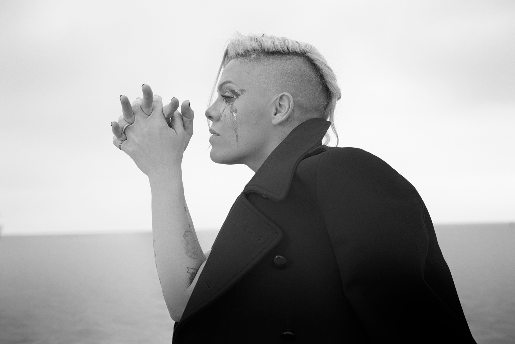 KurtIswarienko-Pink-Shot_01_BW_201RTF