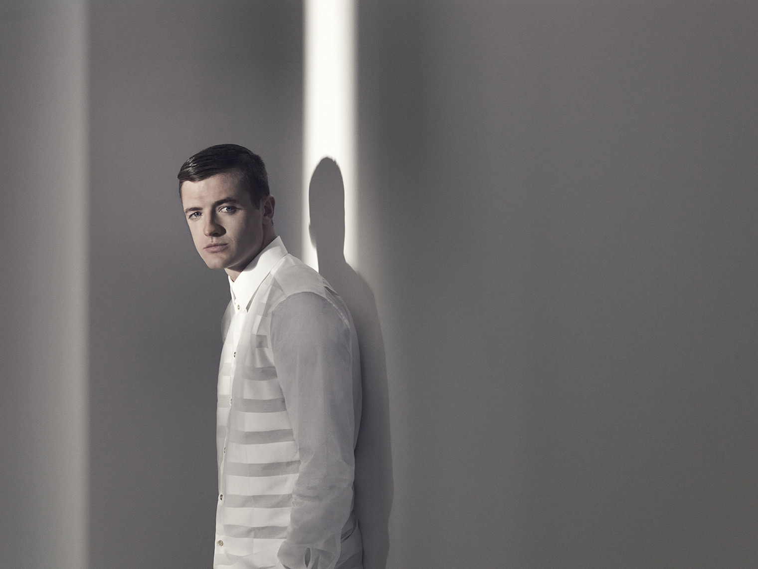 KurtIswarienko-RobbieRogers-140324_KI_S_04_0012_2w