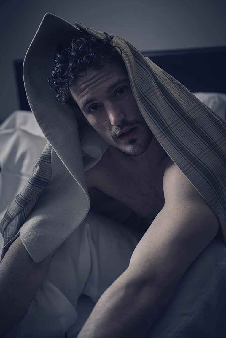 KurtIswarienko-SamWebb-GQ-AU-Shot_05_095RTFw