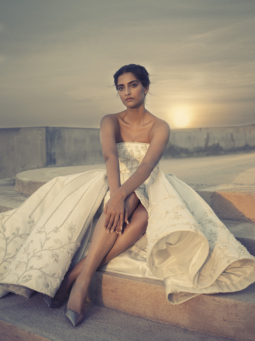 KurtIswarienko-Sonam-Kapoor-F_1588RTFw