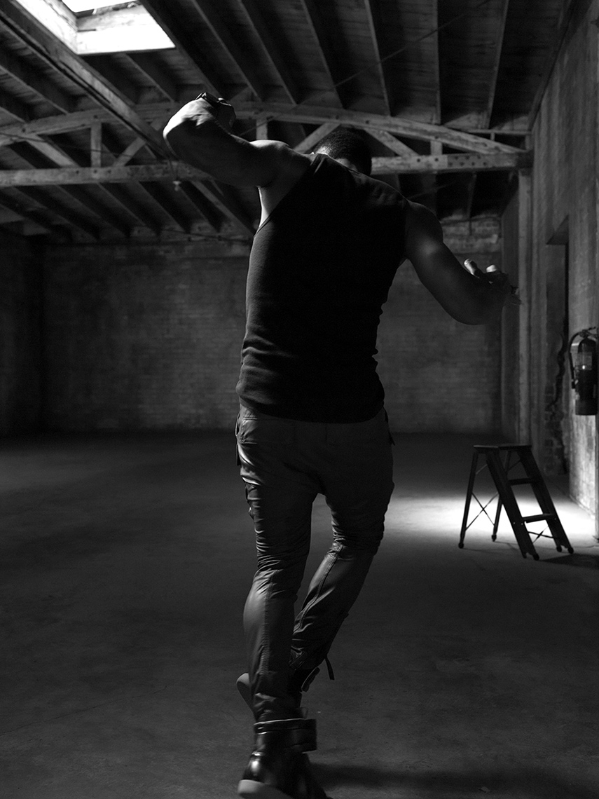 KurtIswarienko-Usher-Shot_02_0021