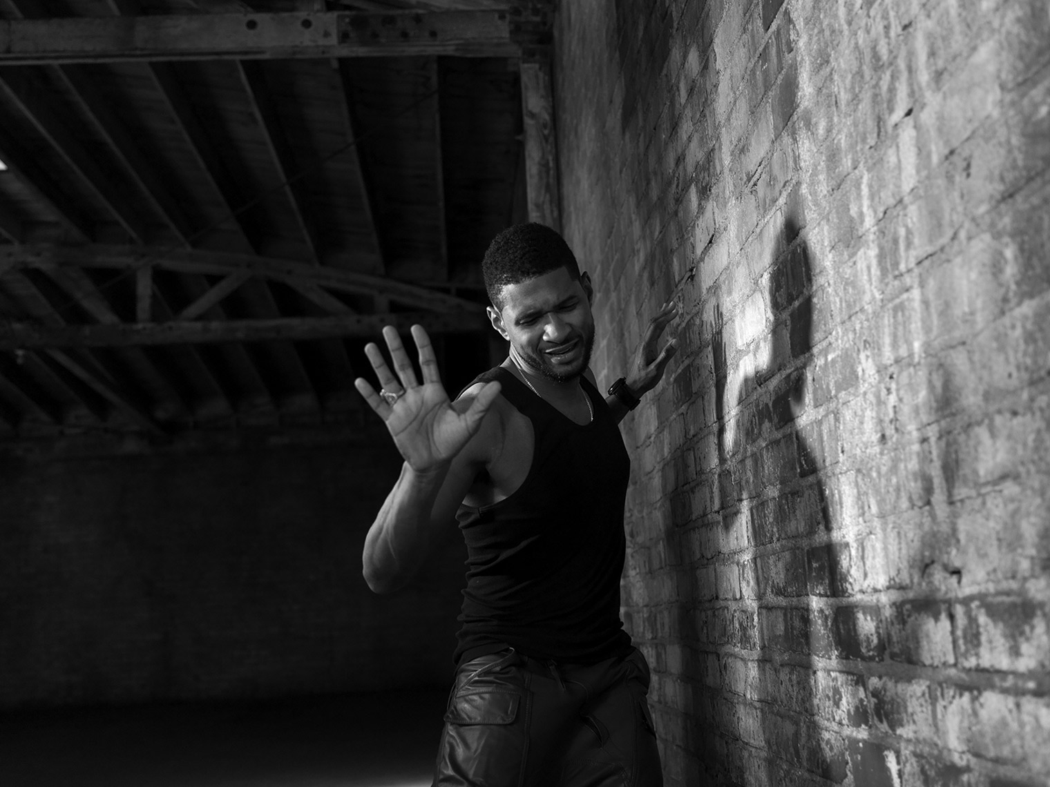 KurtIswarienko-Usher-Shot_02_0067