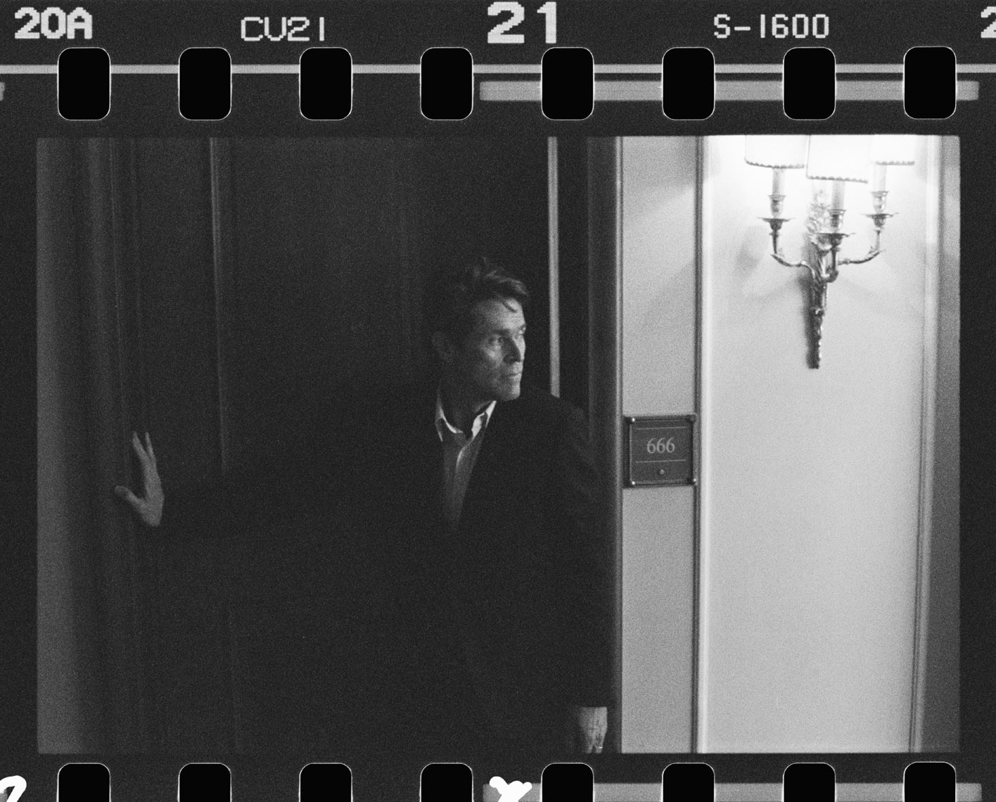 KurtIswarienko-WillemDafoe-1624532021RTFw